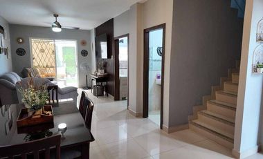 casa de venta en manta zona sur en condominio L/F