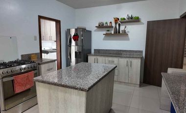 casa de venta en manta zona sur en condominio L/F