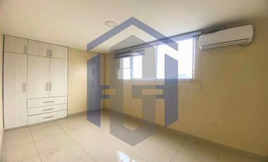 Departamento u oficina en venta - Los ríos entre 1ero de Mayo y Quisquis, Centro de Guayaquil, Ecuador