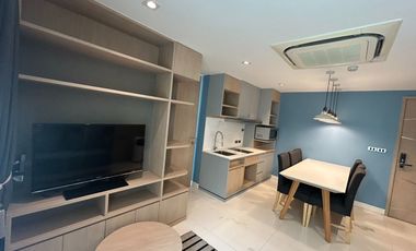 Prime Location! Luxuriously Furnished! Just a short walk to Emsphere, EmQuartier, and Benjasiri Park! For Sale: The Crest Sukhumvit 24 Condo