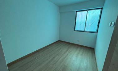 VENDO LINDO DUPLEX DE ESTRENO EN CALLE TRANQUILA EN SURCO ACABADO DE PRIMERA