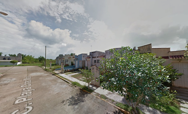 Casa en Calle Playa Chac Mool, Las Olas, Residencial Las Olas, Ver. ¡No créditos!