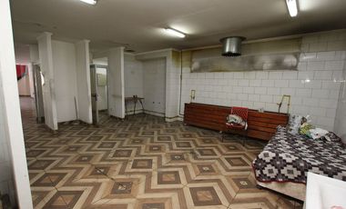 Oportunidad - Se Arrienda Gran Local Comercial en Matucana - Santiago