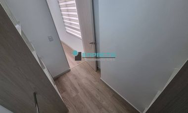 Se arrienda estudio en el sector de Itagüí COD-525963