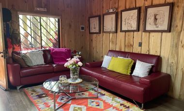 Casa orilla de río en Pucón