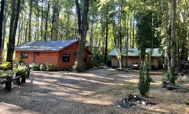 Casa orilla de río en Pucón