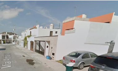 HERMOSA Y COMODA  CASA FAMILIAR