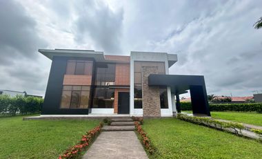 Casa en el Rancho San Fernando