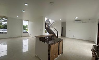 Casa en el Rancho San Fernando
