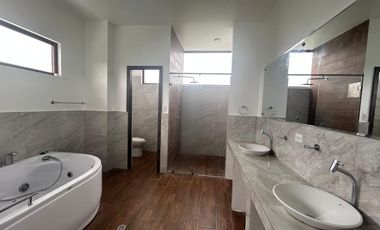 Casa en el Rancho San Fernando