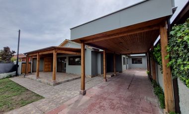 Oportunidad de linda Casa en Pasaje Cerrado en Avda Principal de Talagante, Bernardo O'Higgins 695, comuna de Talagante..