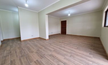 Oportunidad de linda Casa en Pasaje Cerrado en Avda Principal de Talagante, Bernardo O'Higgins 695, comuna de Talagante..