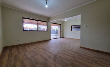 Oportunidad de linda Casa en Pasaje Cerrado en Avda Principal de Talagante, Bernardo O'Higgins 695, comuna de Talagante..