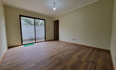 Oportunidad de linda Casa en Pasaje Cerrado en Avda Principal de Talagante, Bernardo O'Higgins 695, comuna de Talagante..