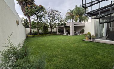 CASA EN VENTA EN PUERTA DE HIERRO