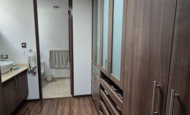 CASA EN VENTA EN PUERTA DE HIERRO