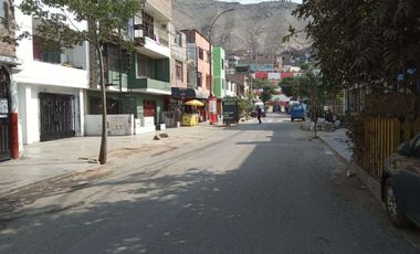Se vende casa de 5 pisos en San Juan de Lurigancho