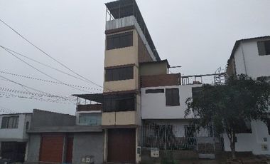 Se Vende Casa de 4 Pisos + Azotea en Villa Maria del Triunfo