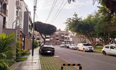 ¡VENTA DEPARTAMENTO FRENTE PARQUE LÍMITE CON CHACARILLA!