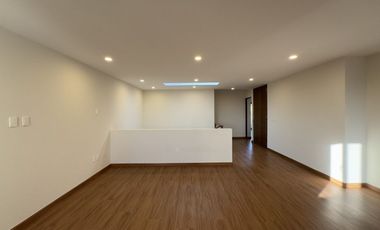 Casa en venta de Autor dentro de La Valenciana en privada mas exclusiva León Gto