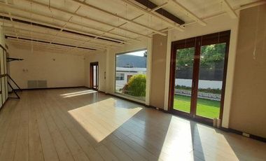 Local comercial en venta, sector Urdesa Centrar