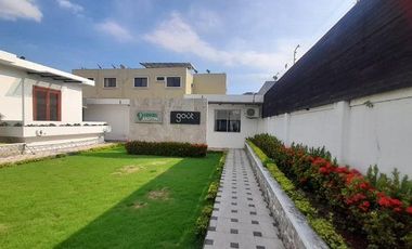 Local comercial en venta, sector Urdesa Centrar