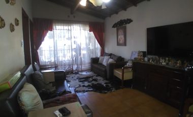 Venta hermosa Casa, Machado, Copacabana Antioquia.