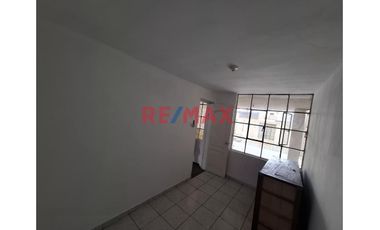 Alquiler De Casa Para Empresas En Urb. Primavera A.C 220 M2 3500 Soles