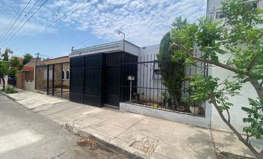 CASA EN VENTA EN JARDINES DE LA PAZ