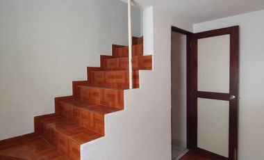 CASA ESQUINERA - SECTOR MONJAS DESVÍO