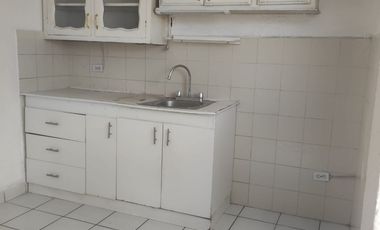 CASA ESQUINERA - SECTOR MONJAS DESVÍO