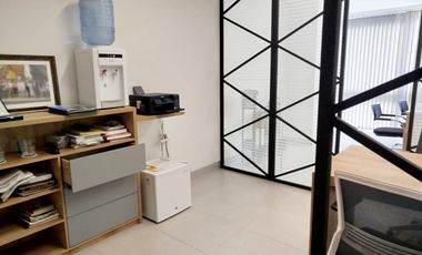 Venta de oficina en Castropol, Poblado