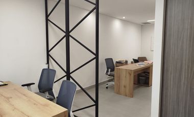 Venta de oficina en Castropol, Poblado