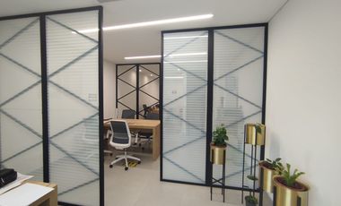 Venta de oficina en Castropol, Poblado