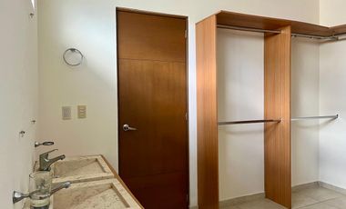 Casa en renta dentro de coto en Las Grullas residencial, zona Sur, Tlajomulco de Zuñiga, Jalisco