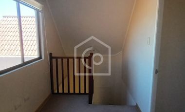 ARRIENDO CASA 3D/3B, SECTOR CIELOS DEL VALLE ORIENTE