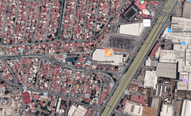Casa con accesoria en Venta en Boulevard Popocatepetl, Valle Dorado, Hab Los Pirules, Tlalnepantla, EDOMEX