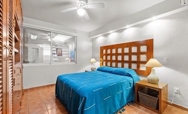 🌊 ¡CASA EN VENTA FRENTE AL MAR A 2 CUADRAS DE EL MALECON DE VALLARTA PLAYA CAMARONES! 🏡
