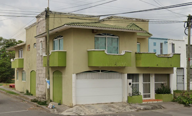 CASA EN VENTA EN PLAYA PACANA, ARBOLEDAS SAN RAMON,, VERACRUZ