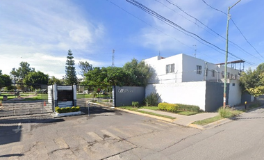 CASA en Venta Jardines de las Fuentes Zapopan Jalisco