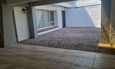 Amplia Residencia en VENTA