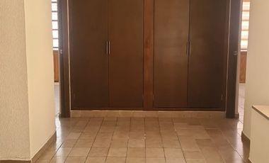 Amplia Residencia en VENTA