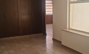 Amplia Residencia en VENTA