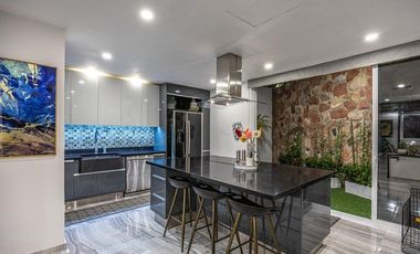 Exclusiva Residencia en Venta Amueblada, con Vista al Mar en Zona Romántica de Vallarta 🌅