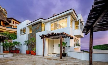 Exclusiva Residencia en Venta Amueblada, con Vista al Mar en Zona Romántica de Vallarta 🌅