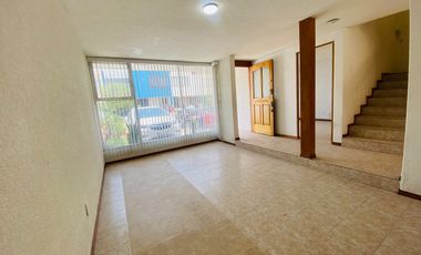 Venta Casa frente a Parque en fraccionamiento privado