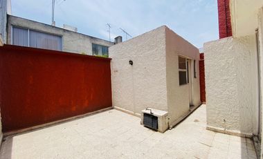 Venta Casa frente a Parque en fraccionamiento privado