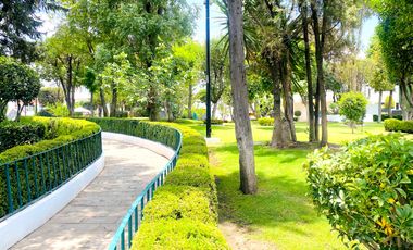 Venta Casa frente a Parque en fraccionamiento privado