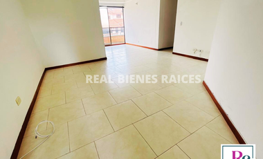 Se Vende Apartamento en 2 Piso - Unidad Cerrada