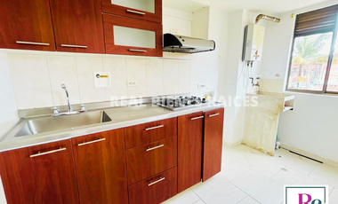 Se Vende Apartamento en 2 Piso - Unidad Cerrada